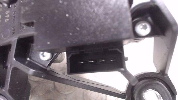 Foto: SCHEIBENWISCHERMOTOR HINTEN eines VW Polo 1.2