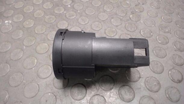 Foto: LICHTSCHALTER eines VW Polo 1.2