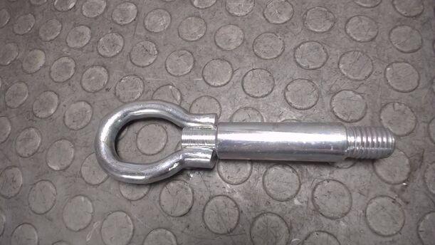 Foto: ABSCHLEPPHAKEN / ABSCHLEPPÖSE eines VW Polo 1.2