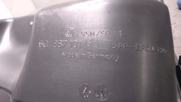 Foto: HANDSCHUHFACH eines VW Polo 1.2