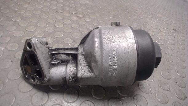 Foto: ÖLFILTERGEHÄUSE / ÖLFILTERTRÄGER eines VW Polo 1.2