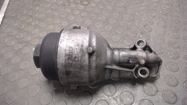 Foto: ÖLFILTERGEHÄUSE / ÖLFILTERTRÄGER eines VW Polo 1.2