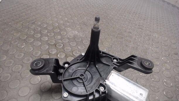 Foto: SCHEIBENWISCHERMOTOR HINTEN ( VALEO ) eines Opel Corsa 1.4 16V