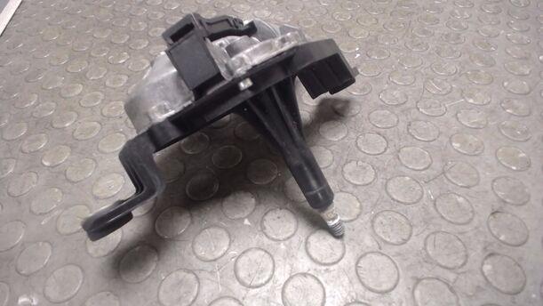 Foto: SCHEIBENWISCHERMOTOR HINTEN ( VALEO ) eines Opel Corsa 1.4 16V