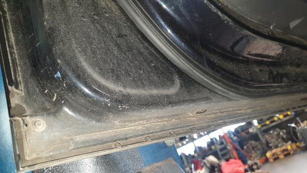 Foto: TÜR VORN LINKS eines VW Passat Variant 2.0 TDI DPF