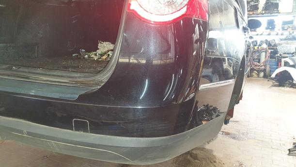 Foto: STOSSFÄNGER/ STOßSTANGE HINTEN ( VARIANT ) eines VW Passat Variant 2.0 TDI DPF