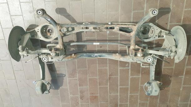 Foto: HINTERACHSE ( VARIANT ) eines VW Passat Variant 2.0 TDI DPF