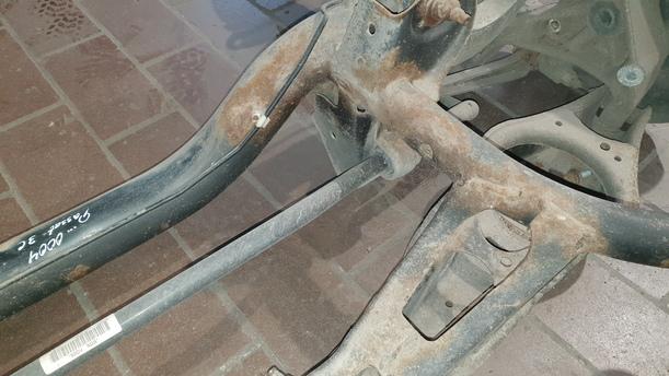 Foto: HINTERACHSE ( VARIANT ) eines VW Passat Variant 2.0 TDI DPF