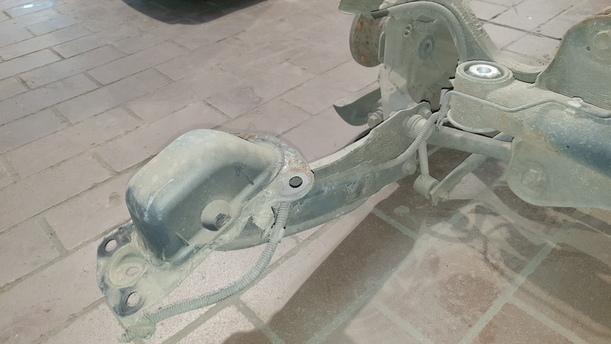Foto: HINTERACHSE ( VARIANT ) eines VW Passat Variant 2.0 TDI DPF