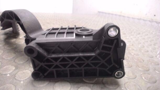 Foto: GASPEDAL eines Opel Corsa 1.4 16V