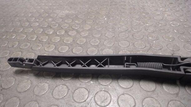 Foto: SCHEIBENWISCHERARM HINTEN eines Opel Corsa 1.4 16V