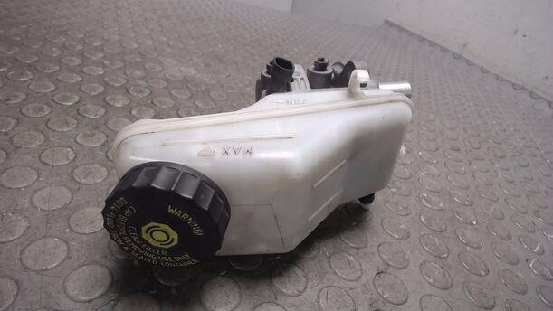 Foto: HAUPTBREMSZYLINDER ( BOSCH ) eines Opel Corsa 1.4 16V