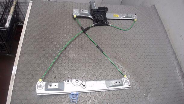 Foto: FENSTERHEBER ELEKTRISCH VORNE LINKS (2/3-TÜRER) eines Opel Corsa 1.4 16V