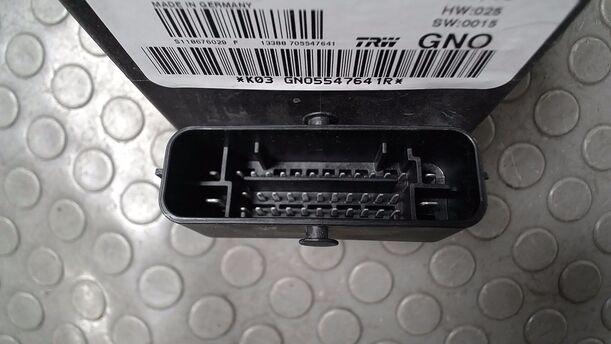 Foto: HAUPTBREMSAGGREGAT ABS eines VW Passat Variant 2.0 TDI DPF