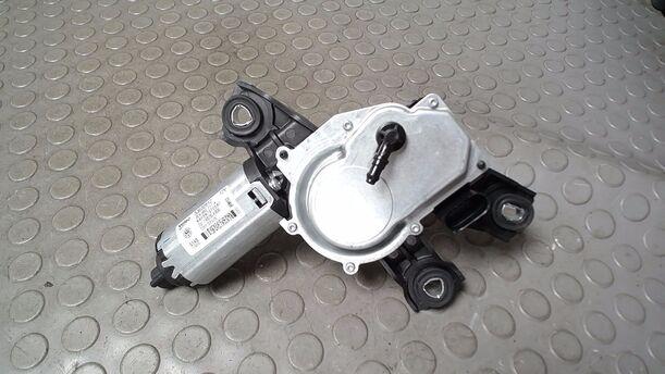 Foto: SCHEIBENWISCHERMOTOR HINTEN eines VW Passat Variant 2.0 TDI DPF