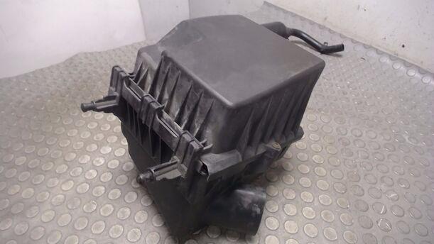 Foto: LUFTFILTERKASTEN eines Opel Corsa 1.4 16V
