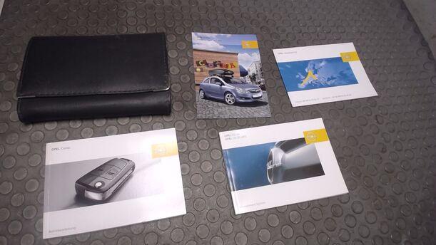 Foto: BEDIENUNGSANLEITUNG eines Opel Corsa 1.4 16V