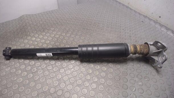 Foto: STOSSDÄMPFER HINTEN eines Opel Corsa 1.4 16V