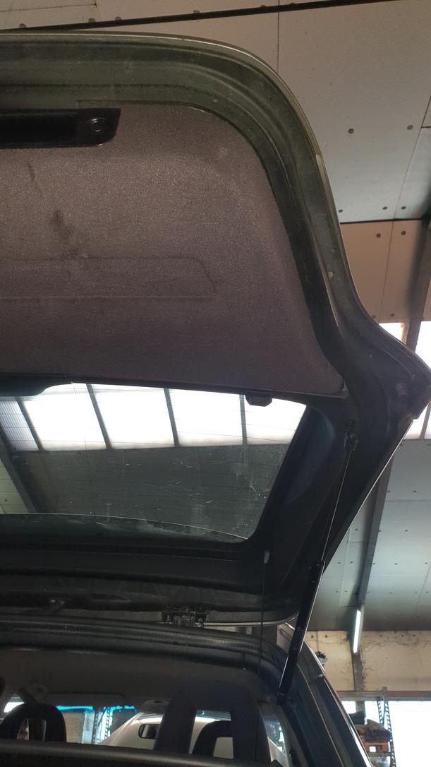 Foto: HECKKLAPPE / HECKDECKEL ( FACELIFT ) eines Mercedes-Benz A 160 L
