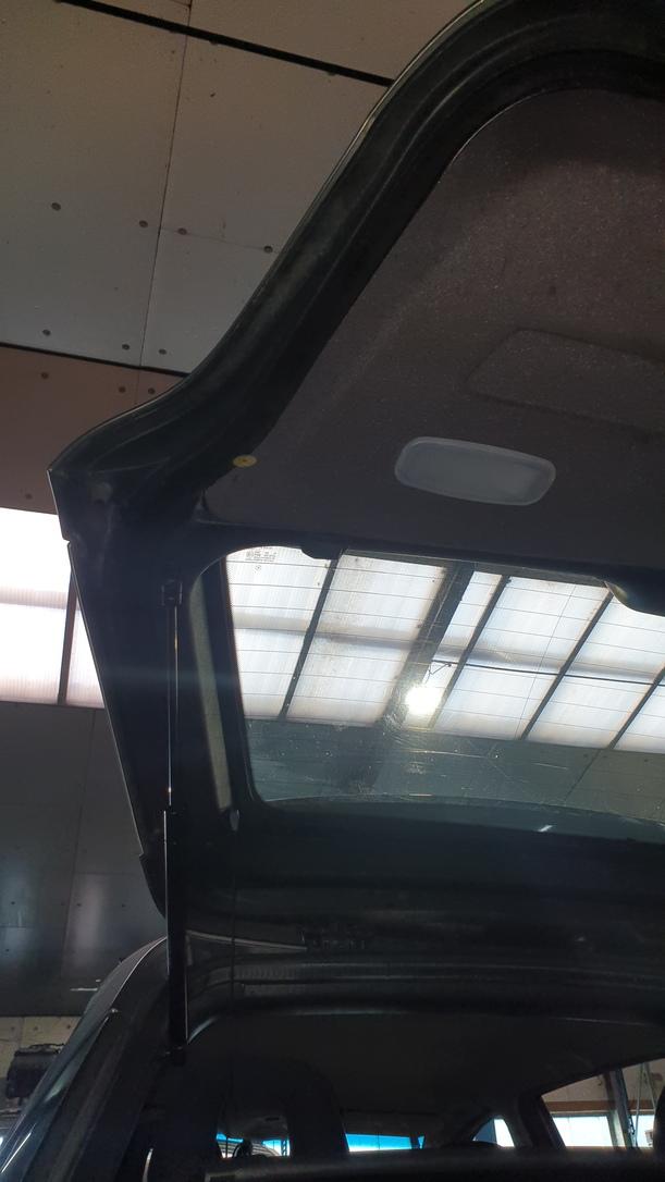 Foto: HECKKLAPPE / HECKDECKEL ( FACELIFT ) eines Mercedes-Benz A 160 L