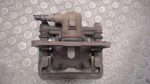 Foto: BREMSSATTEL HINTEN RECHTS eines Mercedes-Benz A 160 L GL