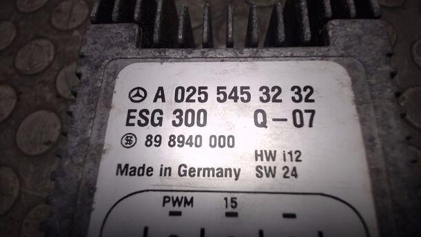 Foto: STEUERGERÄT ELEKTROLÜFTER eines Mercedes-Benz A 160 L GL