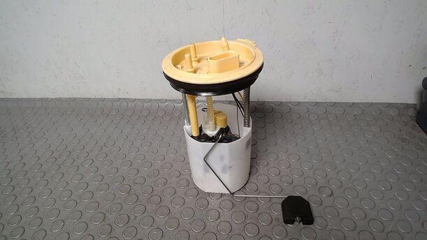 Foto: KRAFTSTOFFPUMPE eines VW Passat Variant 2.0 TDI DPF GL