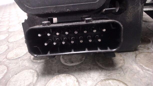 Foto: HAUPTBREMSAGGREGAT ABS eines Mercedes-Benz A 160 L GL