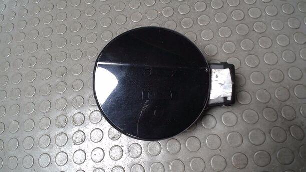 Foto: TANKKLAPPE/ TANKDECKEL eines VW Passat Variant 2.0 TDI DPF GL