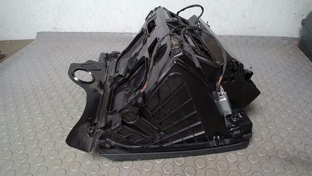 Foto: HANDSCHUHFACH eines VW Passat Variant 2.0 TDI DPF GL