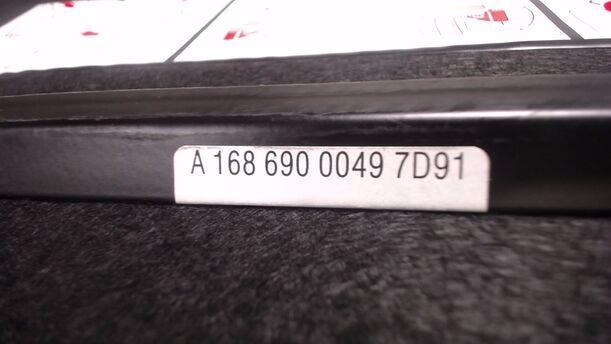 Foto: LADERAUMABDECKUNG eines Mercedes-Benz A 160 L GL