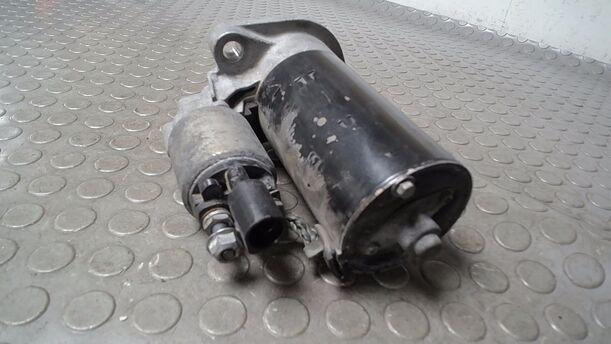 Foto: ANLASSER ( BOSCH ) eines VW Passat Variant 2.0 TDI DPF GL