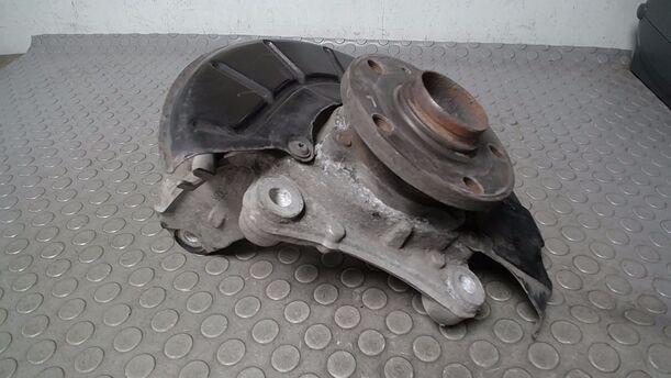 Foto: ACHSSCHENKEL VORN LINKS eines VW Passat Variant 2.0 TDI DPF GL