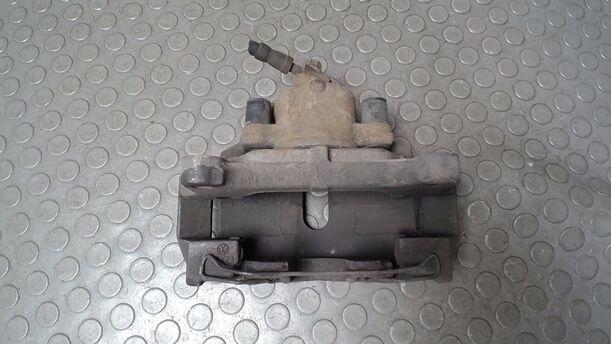 Foto: BREMSSATTEL VORN LINKS ( ATE ) eines VW Passat Variant 2.0 TDI DPF GL