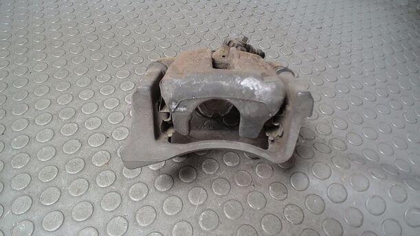 Foto: BREMSSATTEL HINTEN LINKS eines VW Passat Variant 2.0 TDI DPF GL