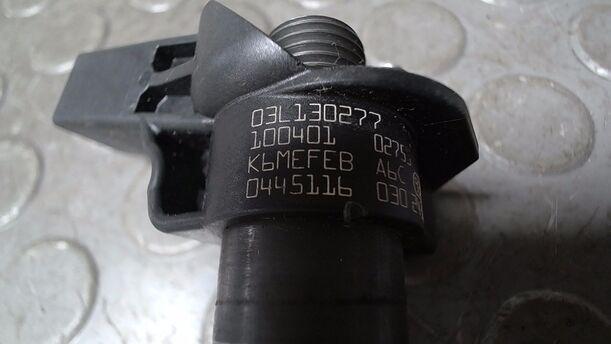 Foto: DIESELEINSPRITZDÜSE/ INJEKTOR eines VW Passat Variant 2.0 TDI DPF GL
