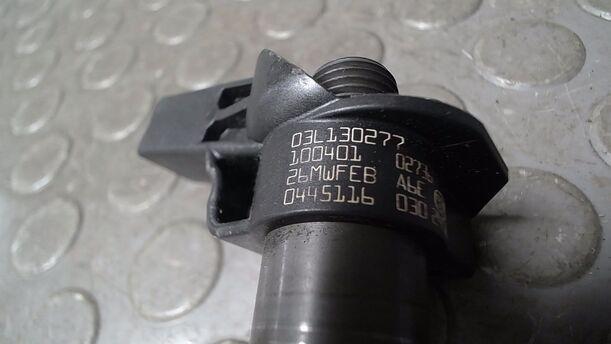 Foto: DIESELEINSPRITZDÜSE/ INJEKTOR eines VW Passat Variant 2.0 TDI DPF GL