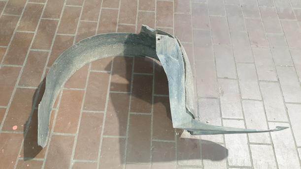 Foto: RADHAUSSCHALE / INNENKOTFLÜGEL LINKS eines Lancia Phedra 2.2 Multijet 16v DPF GL