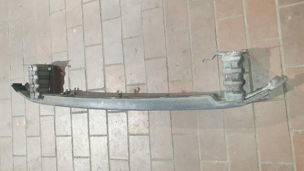 Foto: VERSTÄRKUNG VORNE OBEN eines Lancia Phedra 2.2 Multijet 16v DPF GL