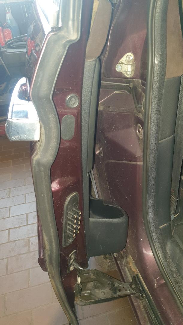 Foto: SCHIEBETÜR RECHTS eines Lancia Phedra 2.2 Multijet 16v DPF GL