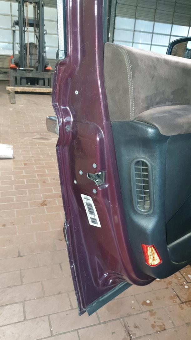 Foto: TÜR VORNE LINKS eines Lancia Phedra 2.2 Multijet 16v DPF GL