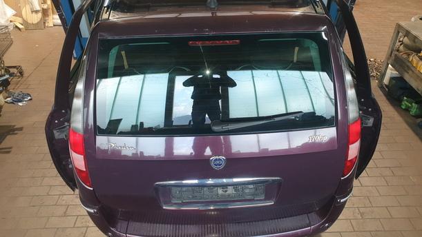 Foto: HECKKLAPPE / HECKDECKEL eines Lancia Phedra 2.2 Multijet 16v DPF GL