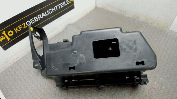 Foto: HANDSCHUHFACH eines Lancia Phedra 2.2 Multijet 16v DPF GL