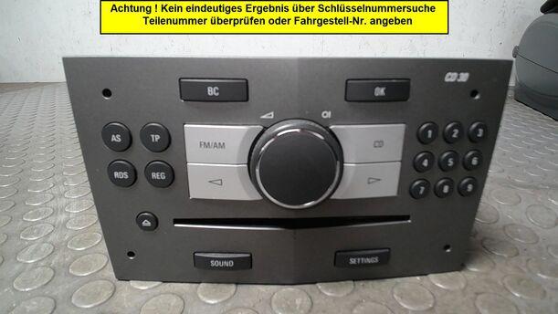 Foto: RADIO CD30 ( ENTHEIRATET ) eines Opel Zafira 1.9 CDTI GL