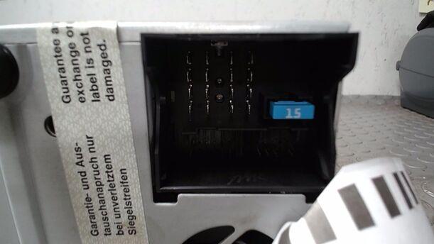 Foto: RADIO CD30 ( ENTHEIRATET ) eines Opel Zafira 1.9 CDTI GL