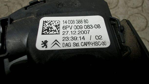 Foto: GASPEDAL ( SCHALTGETRIEBE ) eines Lancia Phedra 2.2 Multijet 16v DPF GL