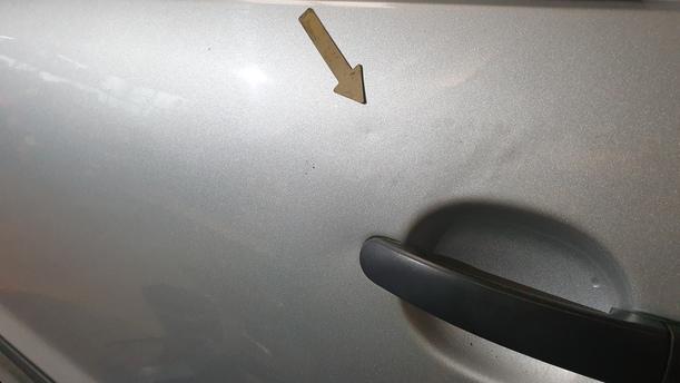 Foto: TÜR LINKS eines VW Fox 1.2 GL