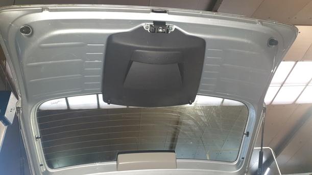 Foto: HECKKLAPPE/ HECKDECKEL eines VW Fox 1.2 GL