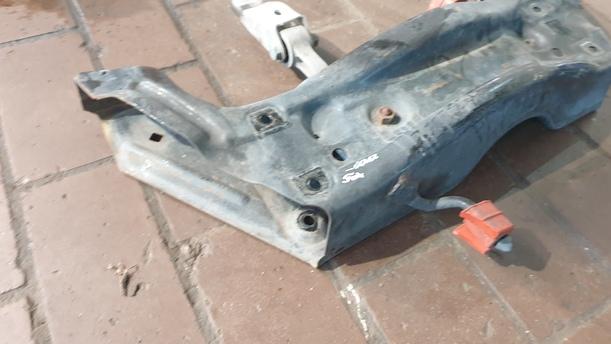 Foto: VORDERACHSE/ ACHSE VORN eines VW Fox 1.2 GL