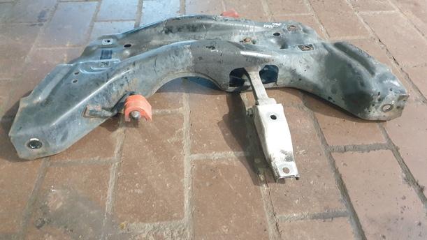 Foto: VORDERACHSE/ ACHSE VORN eines VW Fox 1.2 GL
